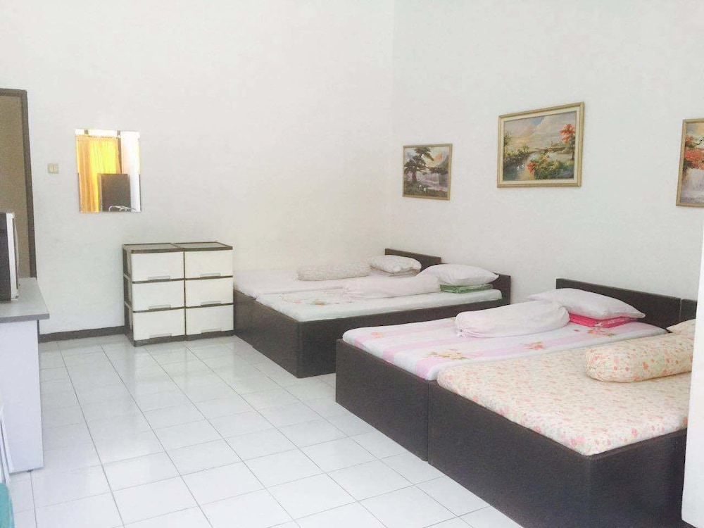 Villa (12 Bedrooms, 36 Pax) photo 1