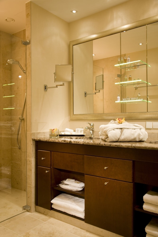 Deluxe Double Room - Photo 3