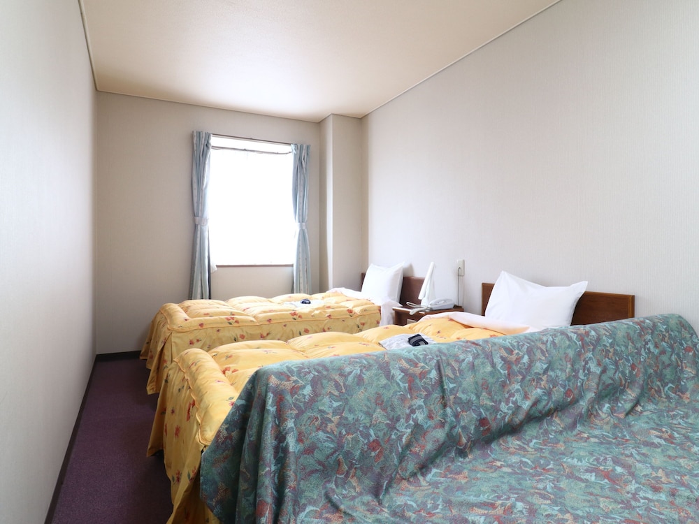 Twin Room, Non Smoking photo 3