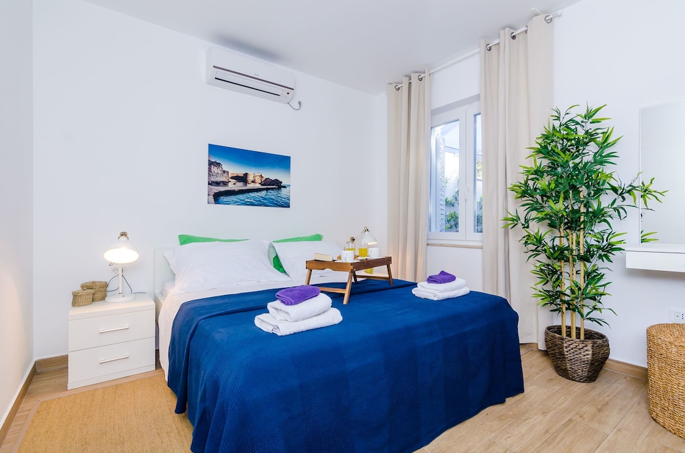 Deluxe Apartment, 1 Bedroom, Terrace photo 1