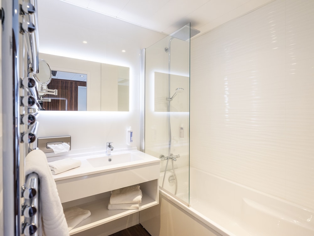 Superior Double Room, Harbor View photo 2
