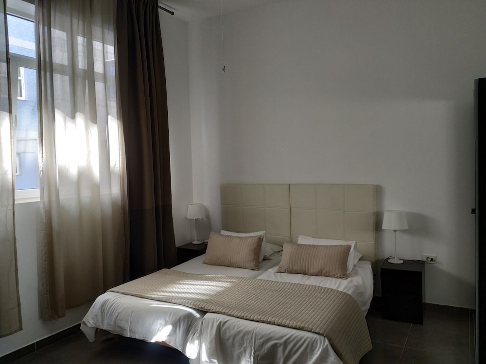 Standard Room, 2 Twin Beds - Photo 3