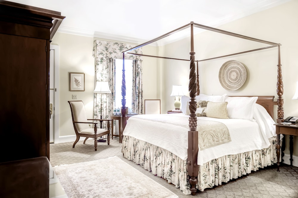 Piazza Room, 1 King Bed photo 3