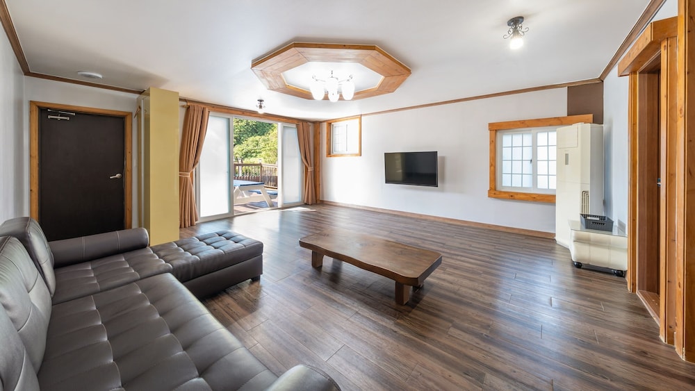 Basic Room, 1 Bedroom (Group room(No Pet))