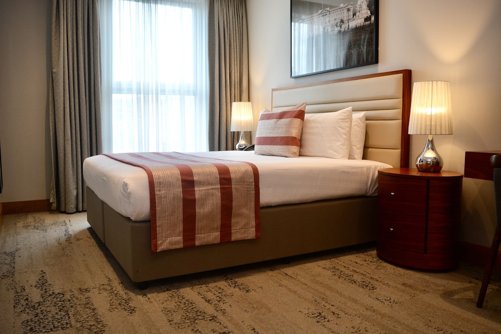 Luxury Apartment, 2 Bedrooms, Accessible
