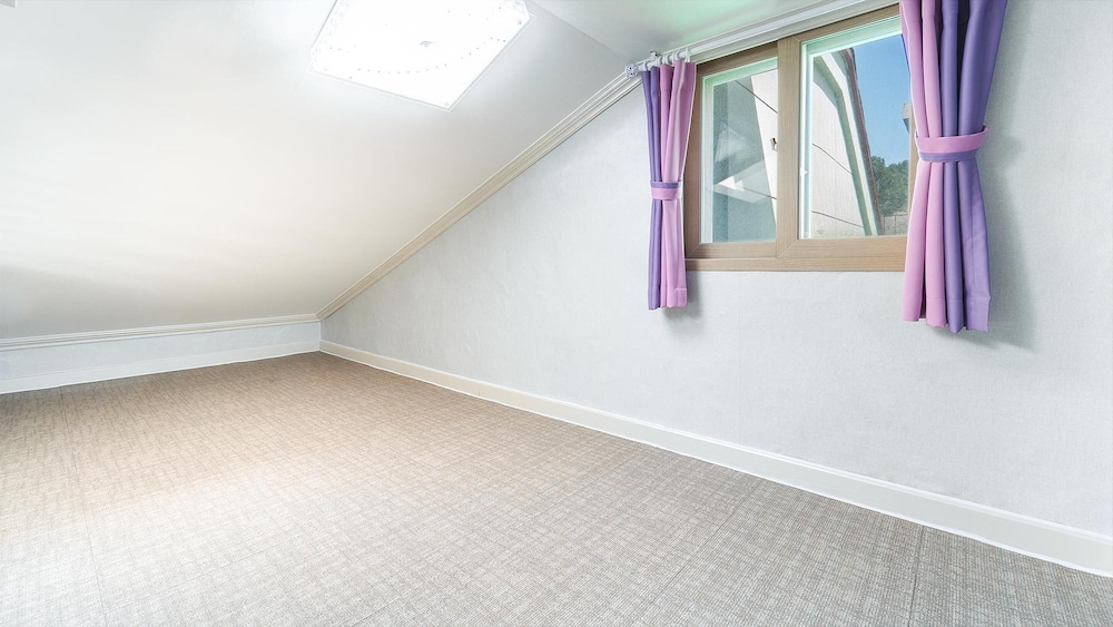 Basic Room, 1 Bedroom (301)