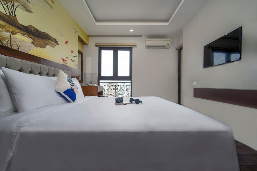Family Apartment, 2 Bedrooms, 2 Bathrooms, Beachfront