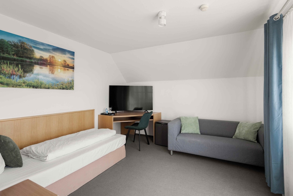 Classic Single Room