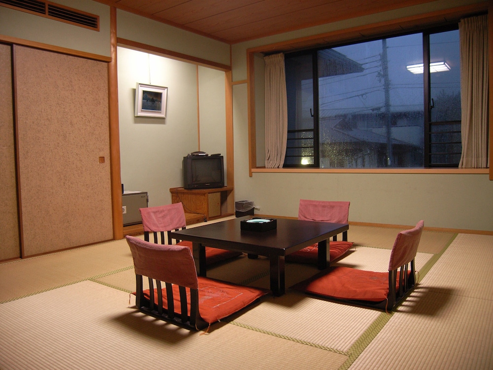 Japanese Style Room For 4 Guests photo 2