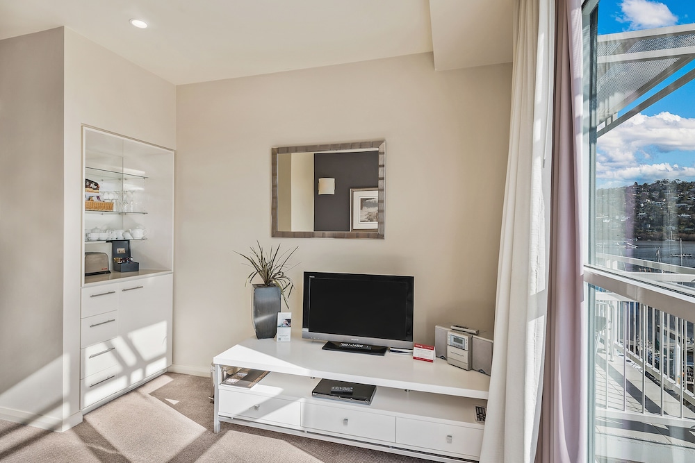 Deluxe Studio, River View