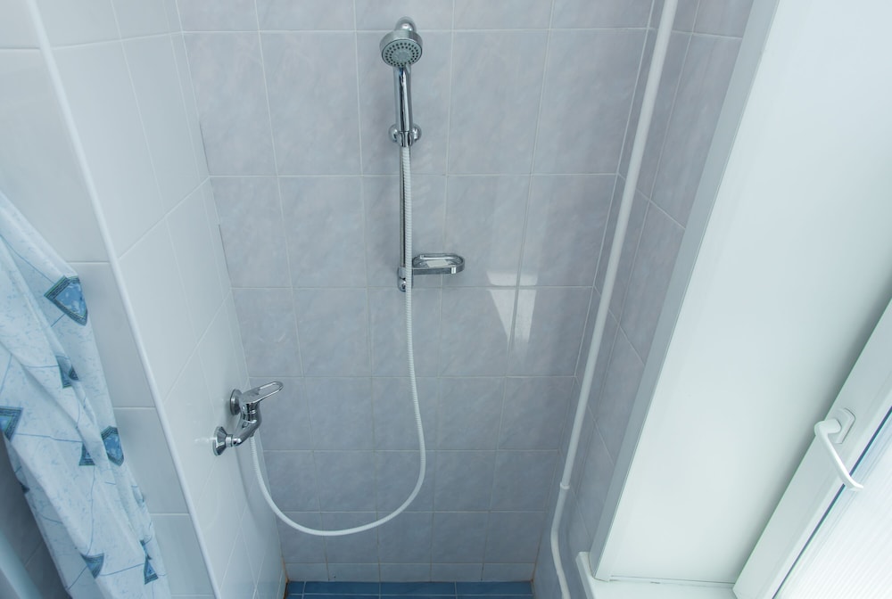 Economy Single Room, Shared Bathroom photo 2