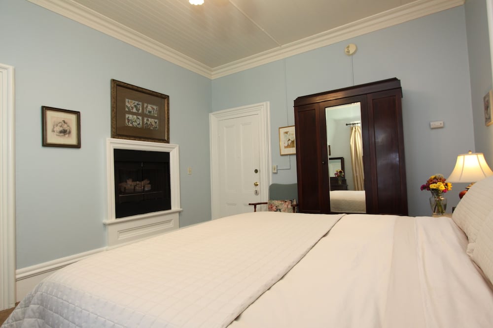Room (Cambria) photo 3