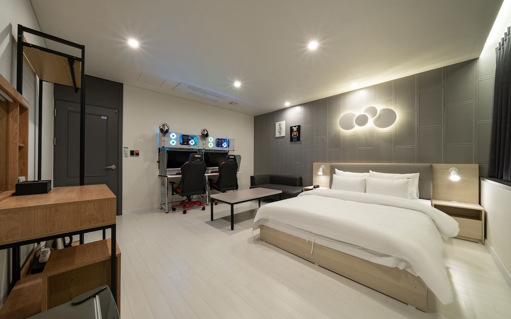 Room (Special Room -Early Check-in (Couple )