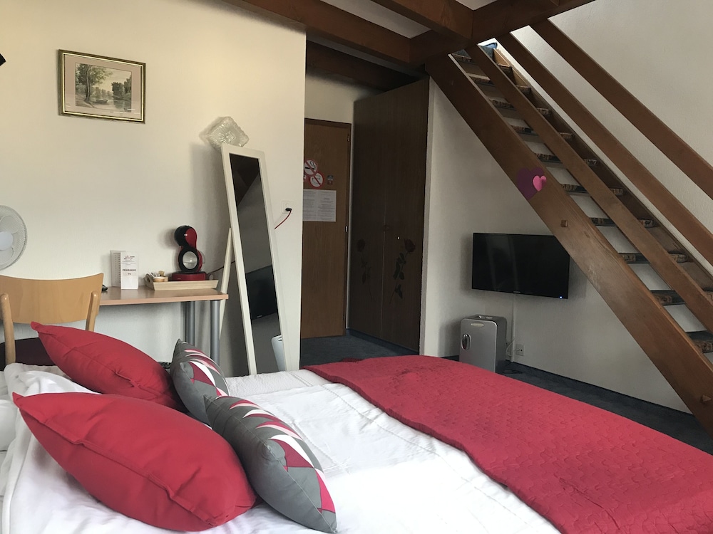 Quadruple Room photo 3
