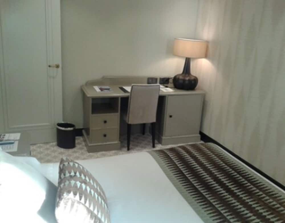 Double Room, Sea View (2 Adults + 1 Child) - Photo 3