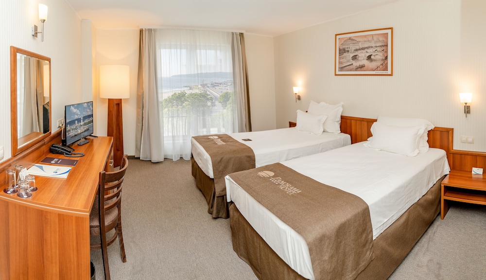 Double Room, Sea View - Photo 11