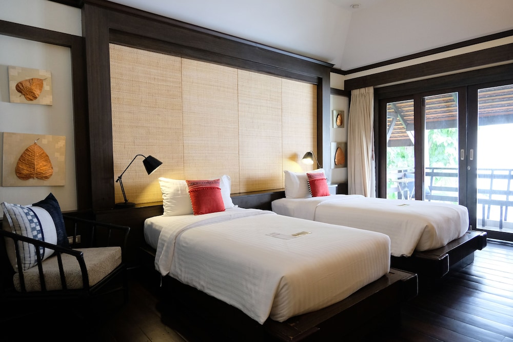 Deluxe Room, 1 Double or 2 Twin Beds - Photo 7