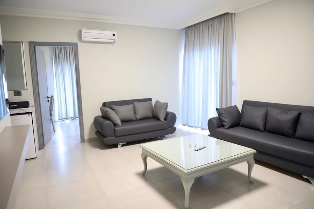 Family Suite, City View
