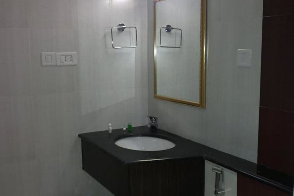 Suite, 1 Double Bed photo 2