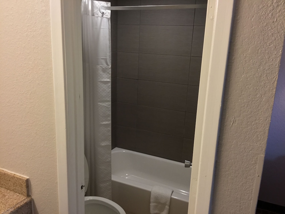 Standard Room, 1 King Bed, Accessible - Photo 8