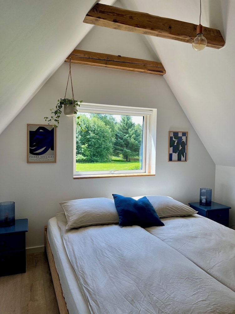 Classic Double or Twin Room, Lake View photo 3