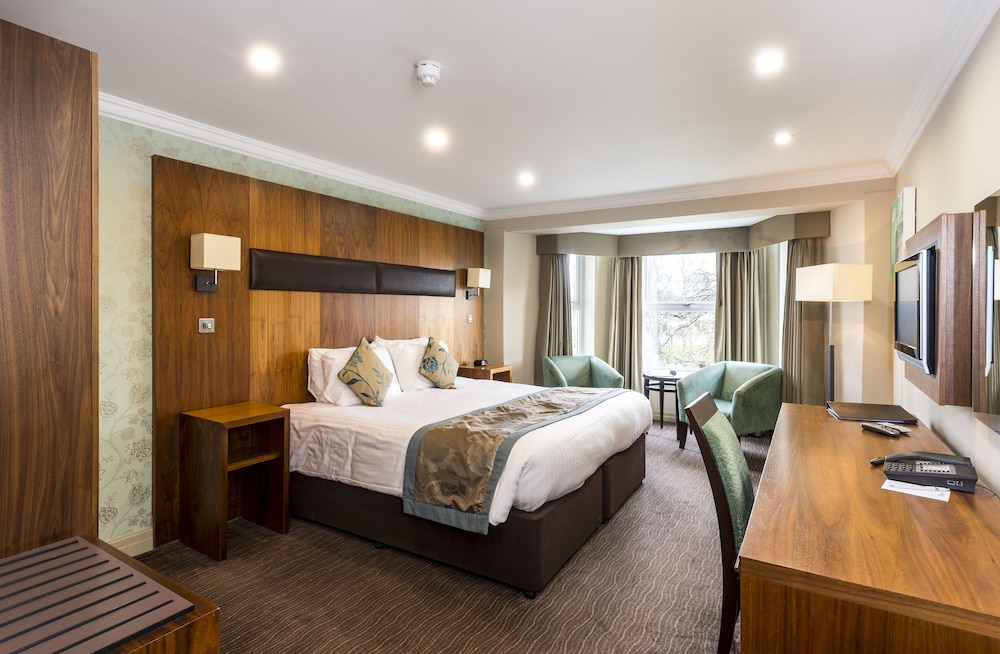Business Room, 1 King Bed, Non Smoking - Photo 9
