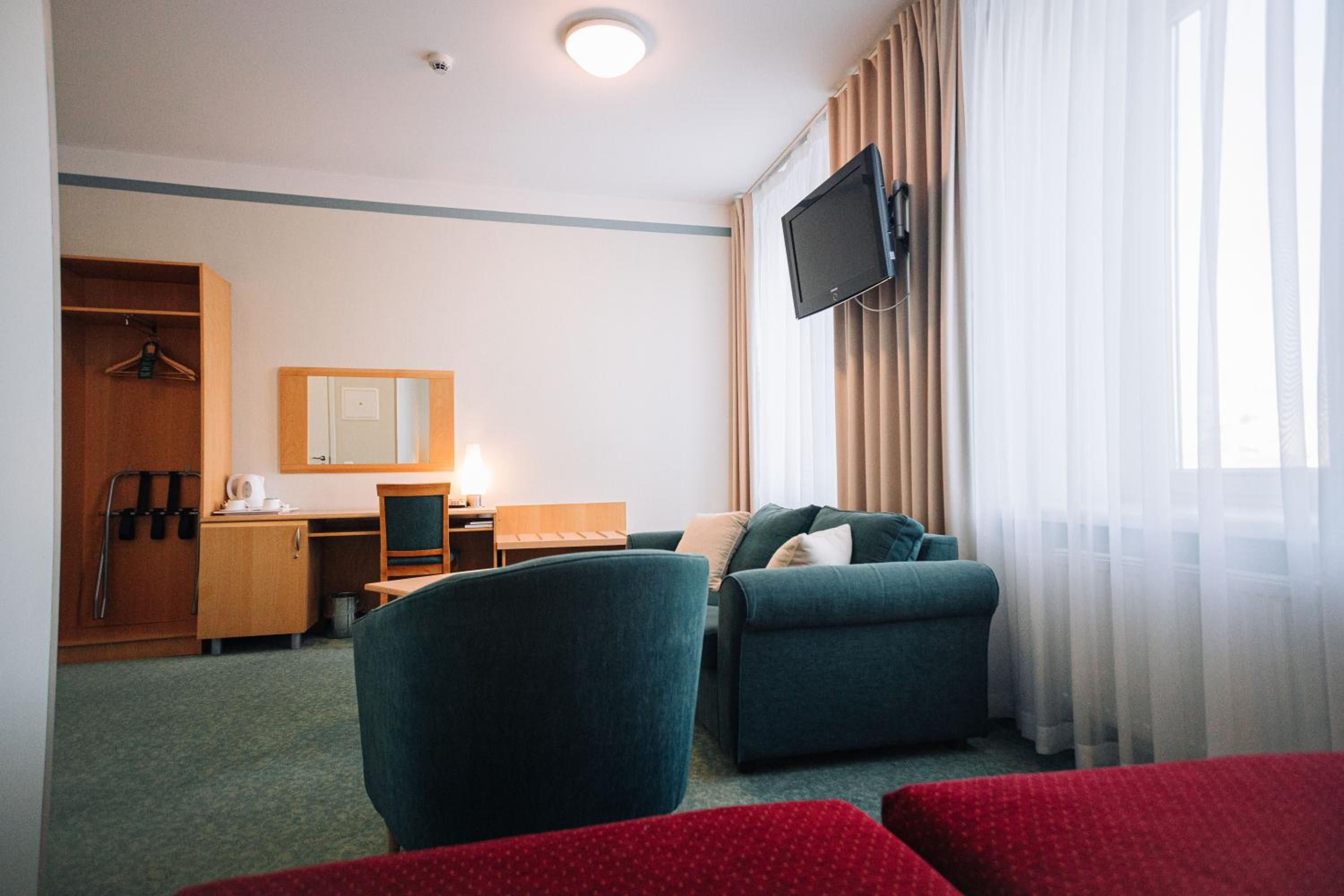 Superior Double or Twin Room - Photo 11