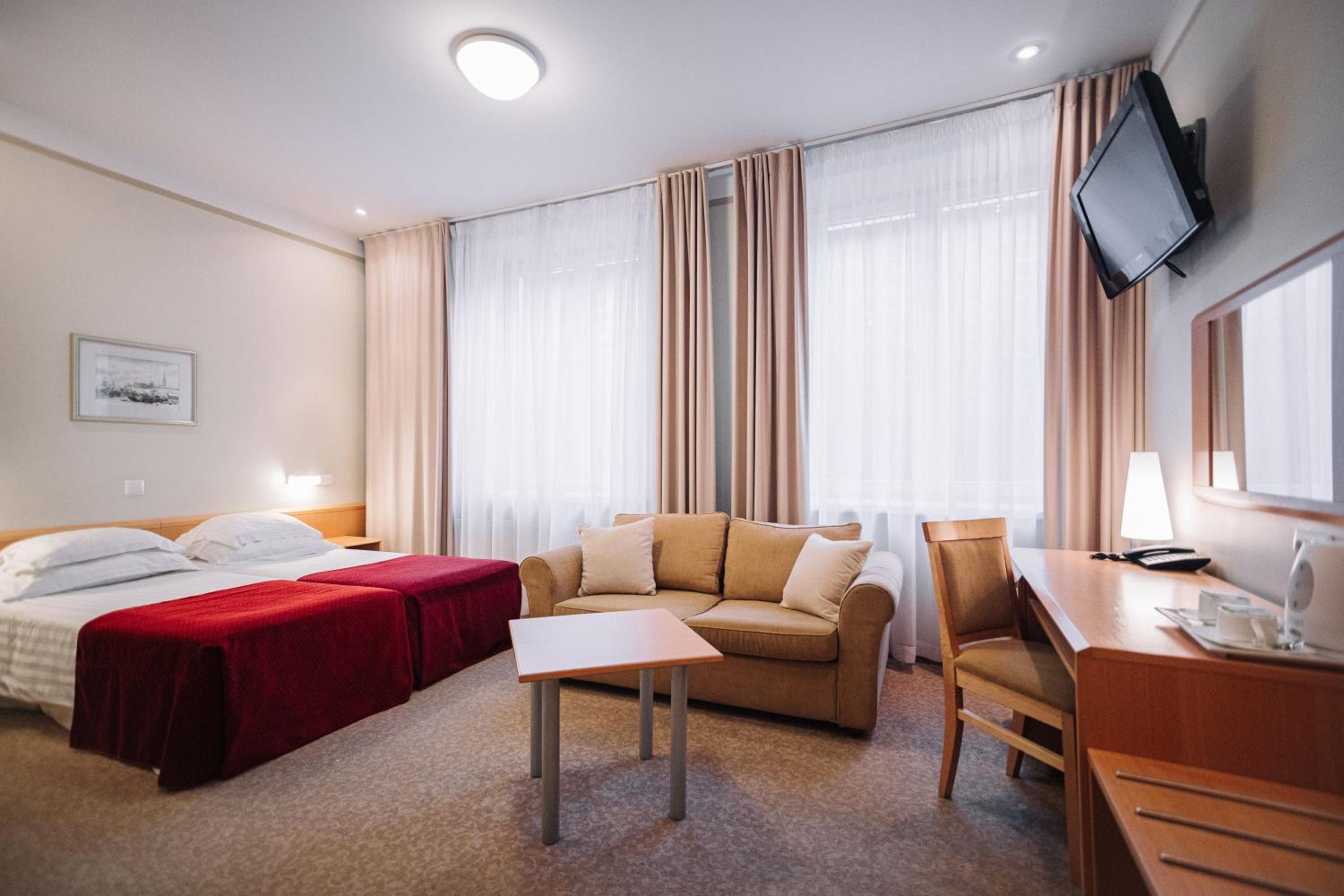 Superior Double or Twin Room - Photo 8