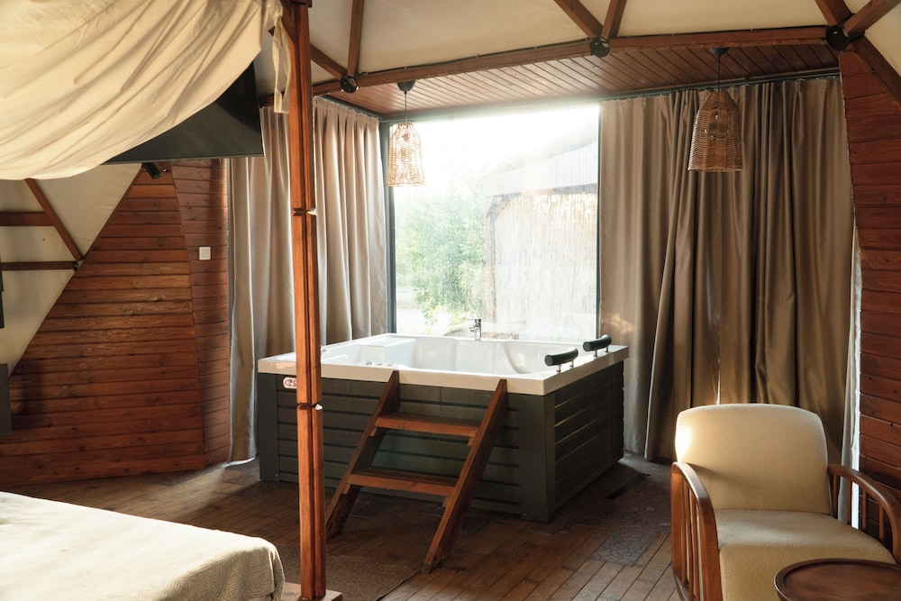 Honeymoon Tent Hydrotherapy Jacuzzi, Pool, Terrace Room