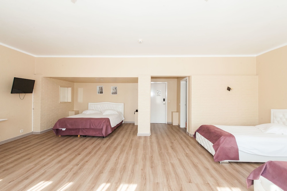 Comfort Quadruple Room - Photo 3