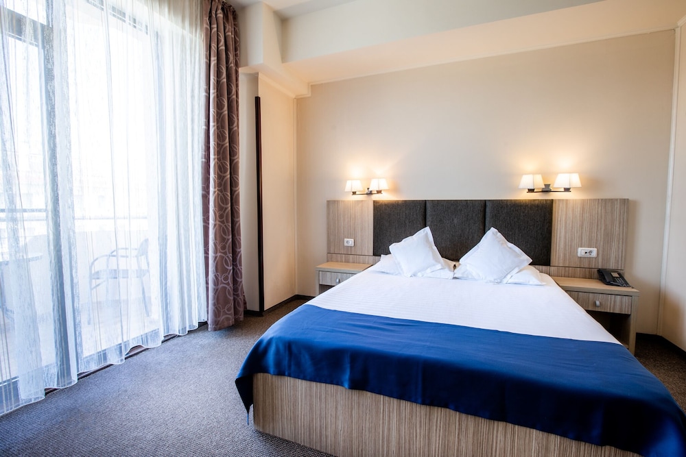 Standard Double Room - Photo 5
