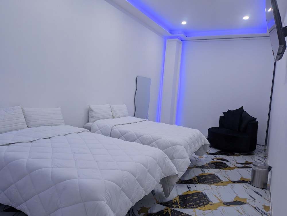 Deluxe Room, City View