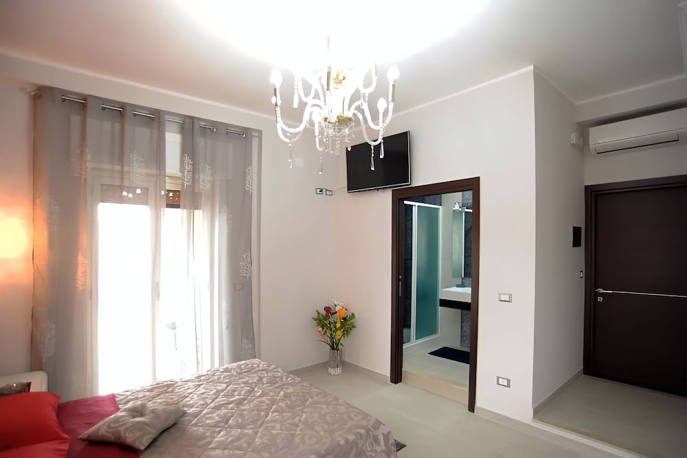 Exclusive Double Room, Ensuite (Camera 2) photo 2