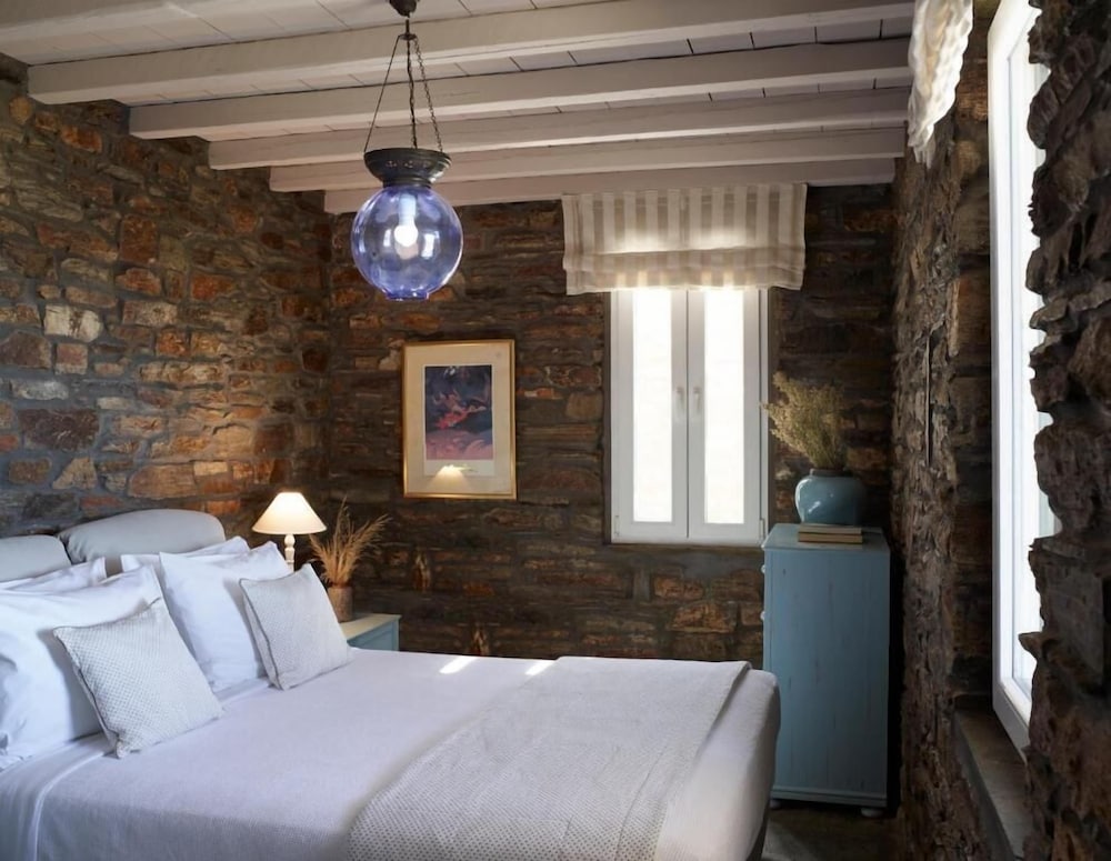 Deluxe Suite, Sea View photo 2