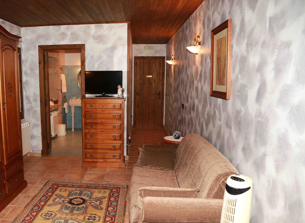 Standard Double Room, Garden View