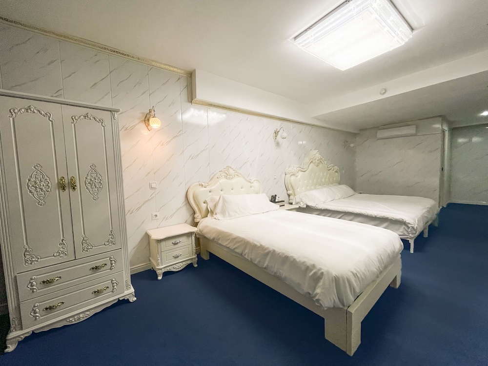 Standard Twin Room, Accessible