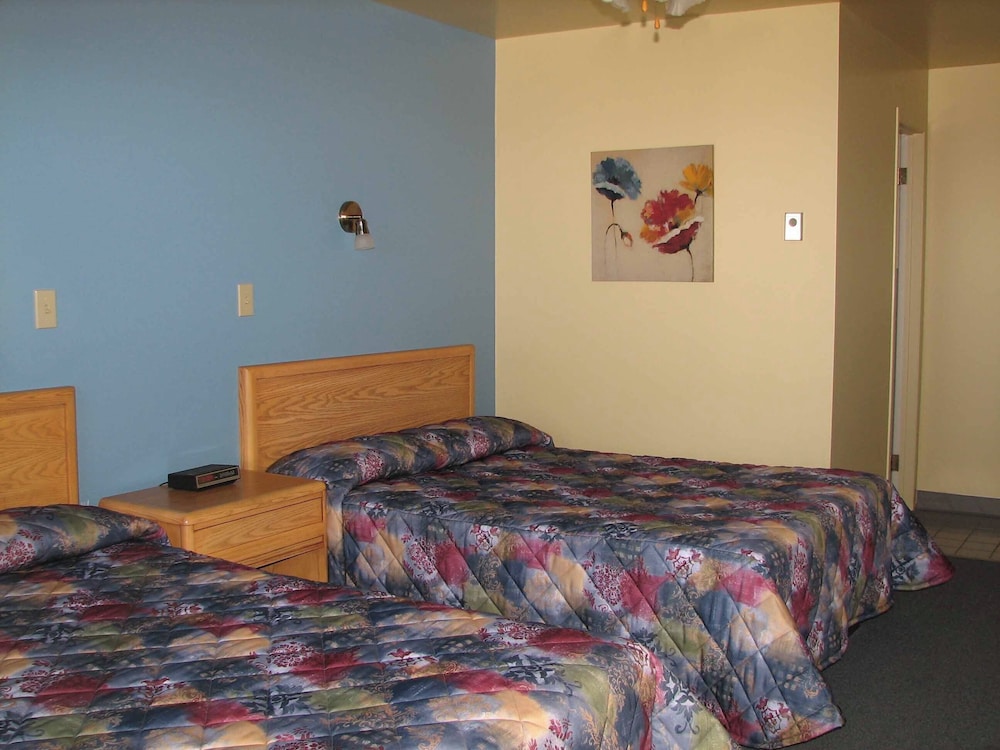 Basic Quadruple Room, Mountain View