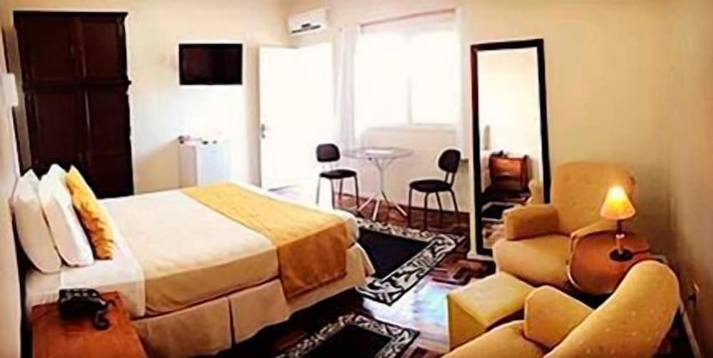 Comfort Room, Lanai photo 1