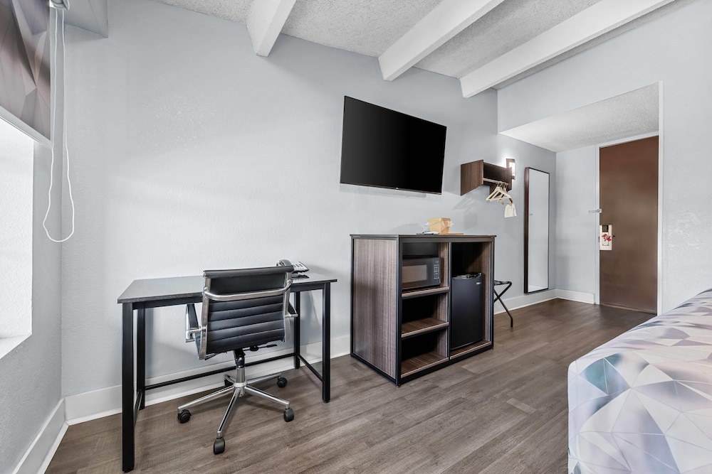 Executive Twin Room - Photo 5
