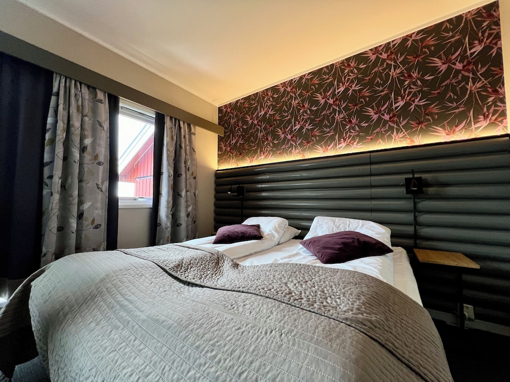 Superior Quadruple Room, Multiple Beds photo 2
