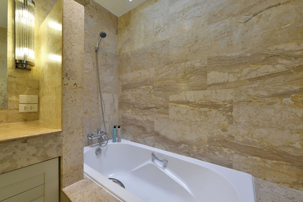 Deluxe 2 - Bedroom Pool Villa (Pet-friendly) - Photo 6