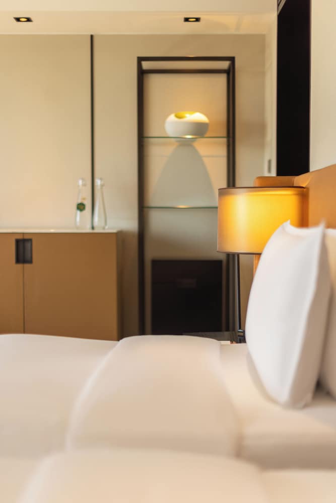 Room (Premier)