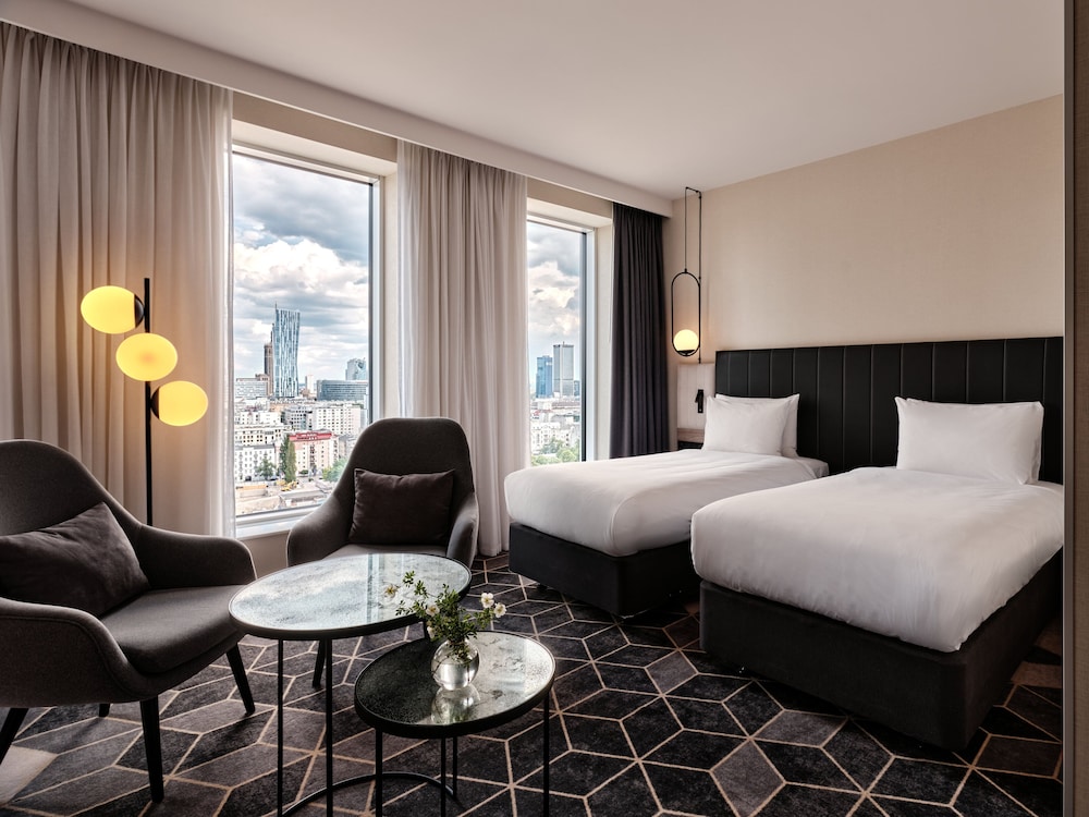 Standard Room, 2 Twin Beds, City View - Photo 1