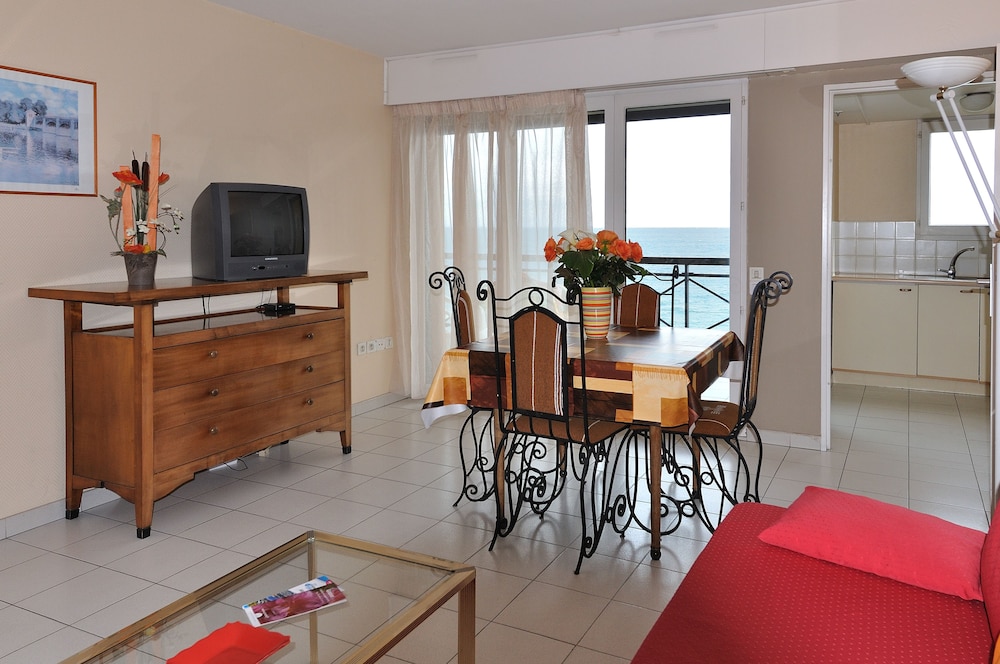 Apartment, 1 Bedroom, Balcony, Sea View - Photo 2