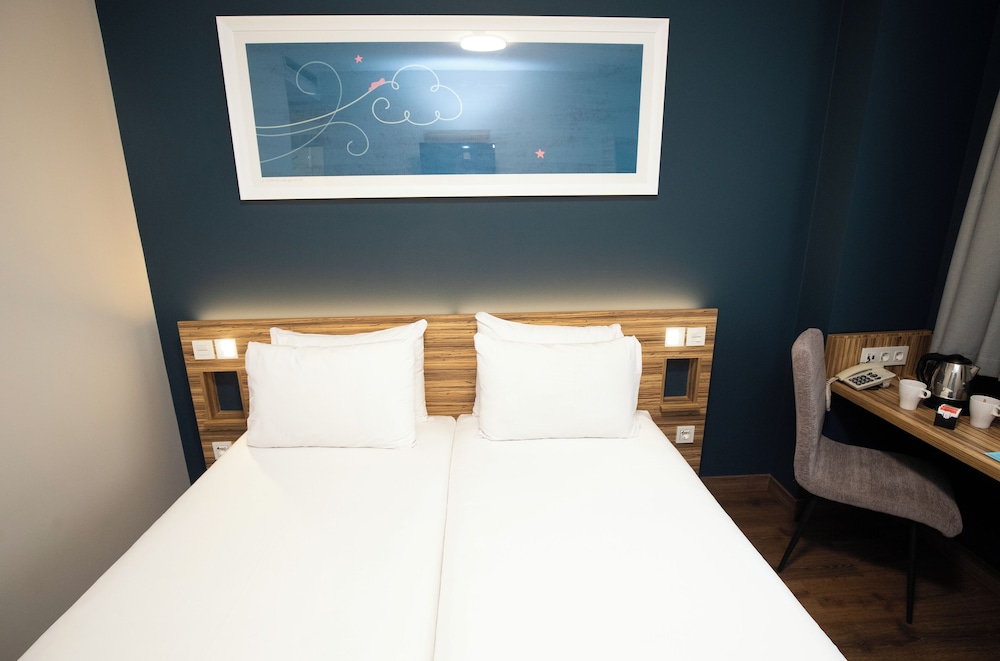 Twin Room (single use) photo 2