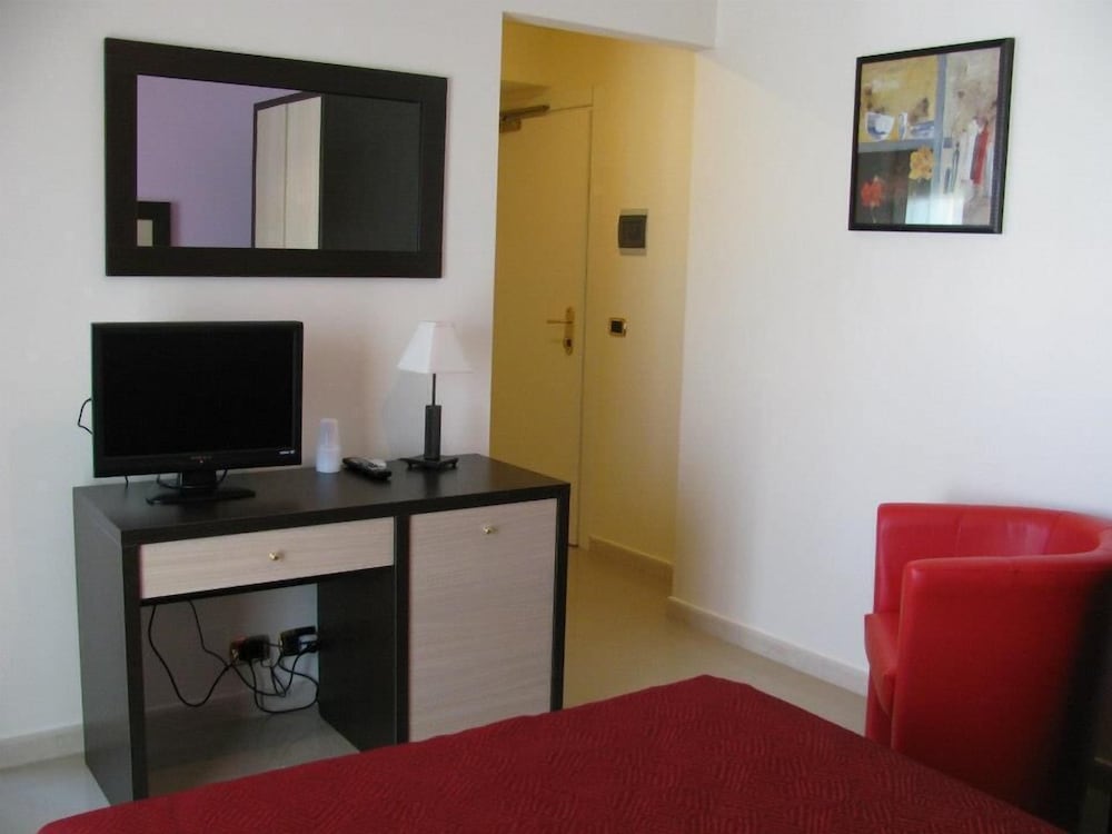 Single Room photo 3