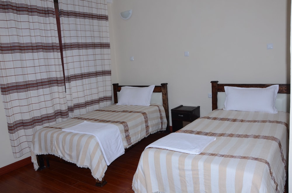 Superior Twin Room photo 3