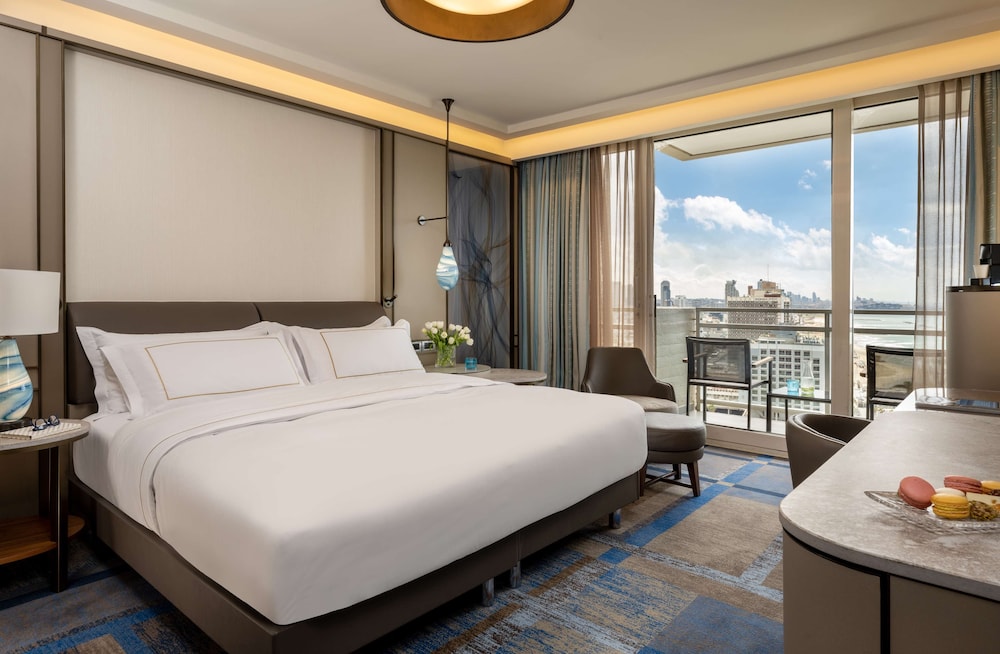 King Vista Premium Room