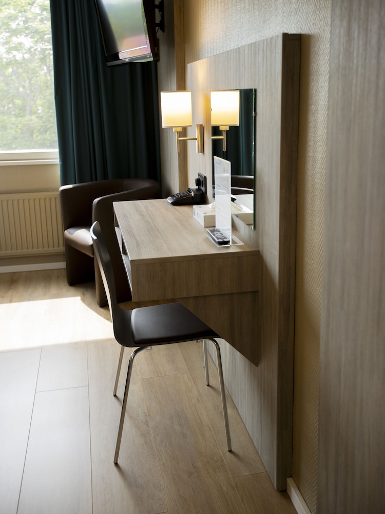 Standard Twin Room - Photo 3