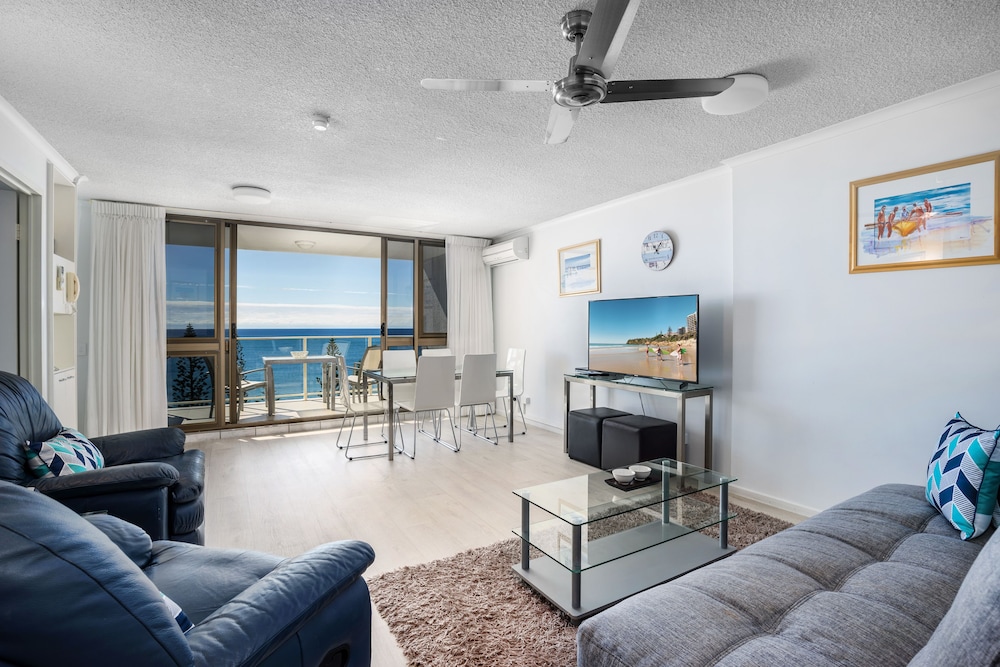 1 Bedroom Beachfront Apartment photo 3